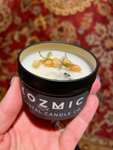Load image into Gallery viewer, 4 OZ FOCUS Hidden Crystal Candle - White Onyx; Jasmine
